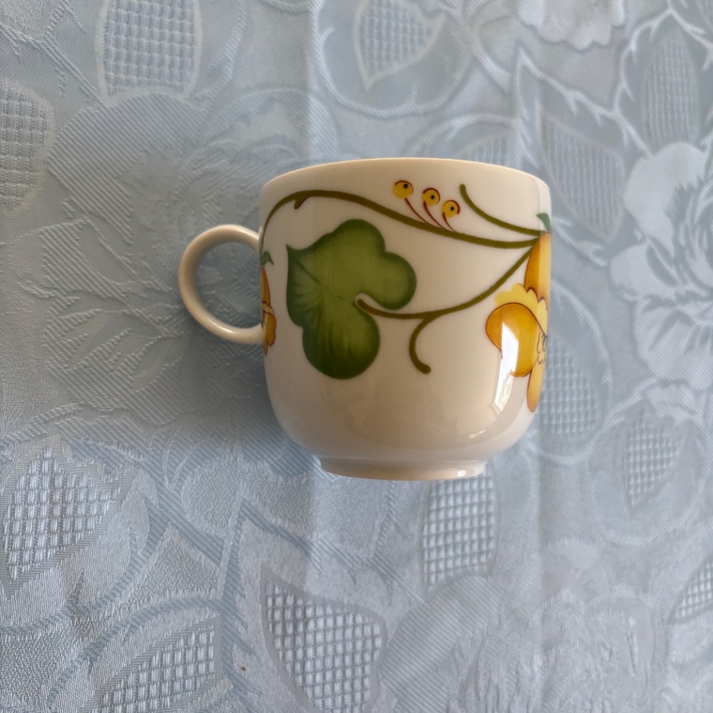 Floral Snack/Sandwich Set - Picture 5 of 6